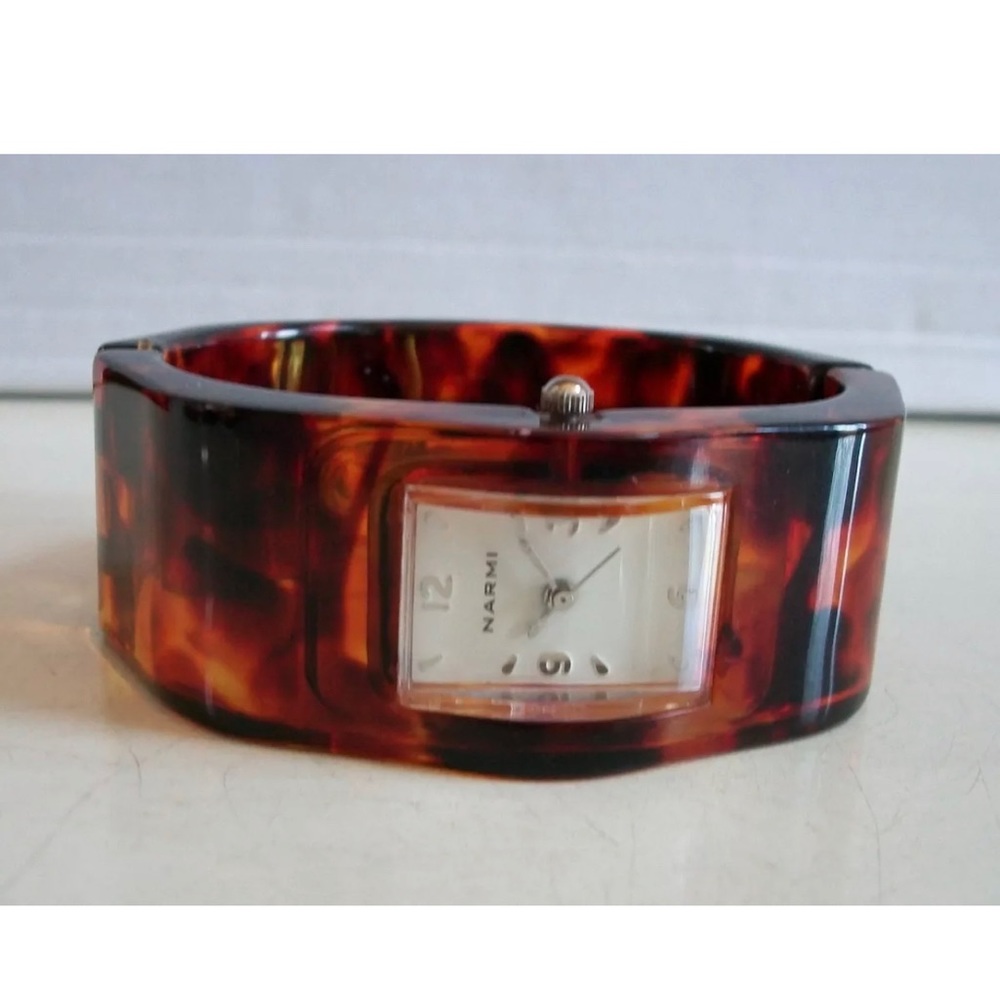 TORTOISE SHELL WOMEN'S BANGLE CUFF DRESSY/CASUAL FASHION WATCH